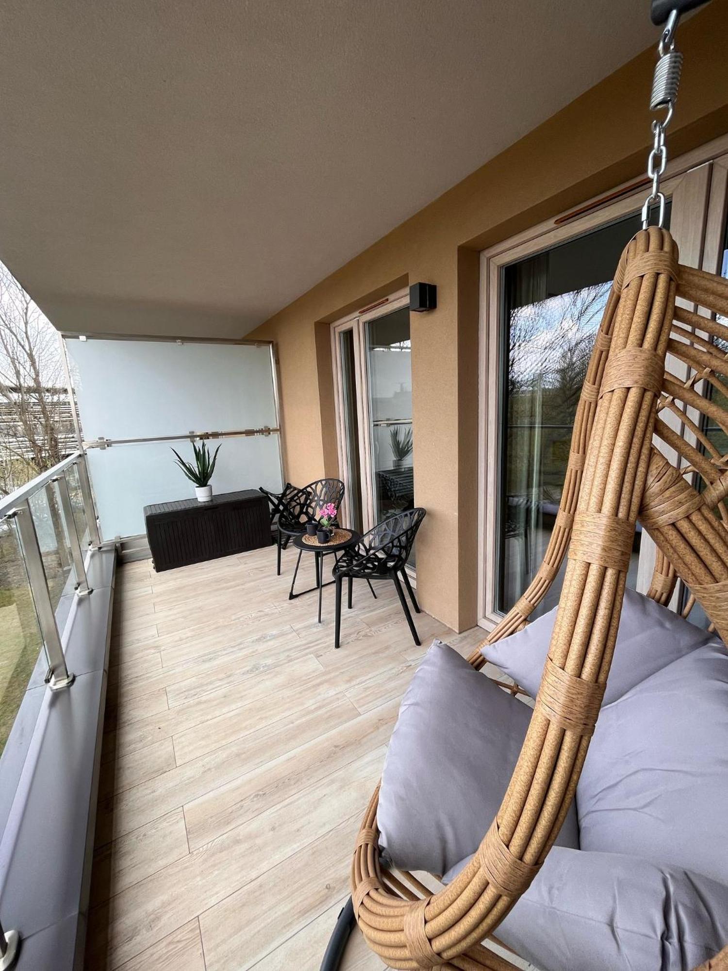 Cubicle 52 Terrace & Free Parking *