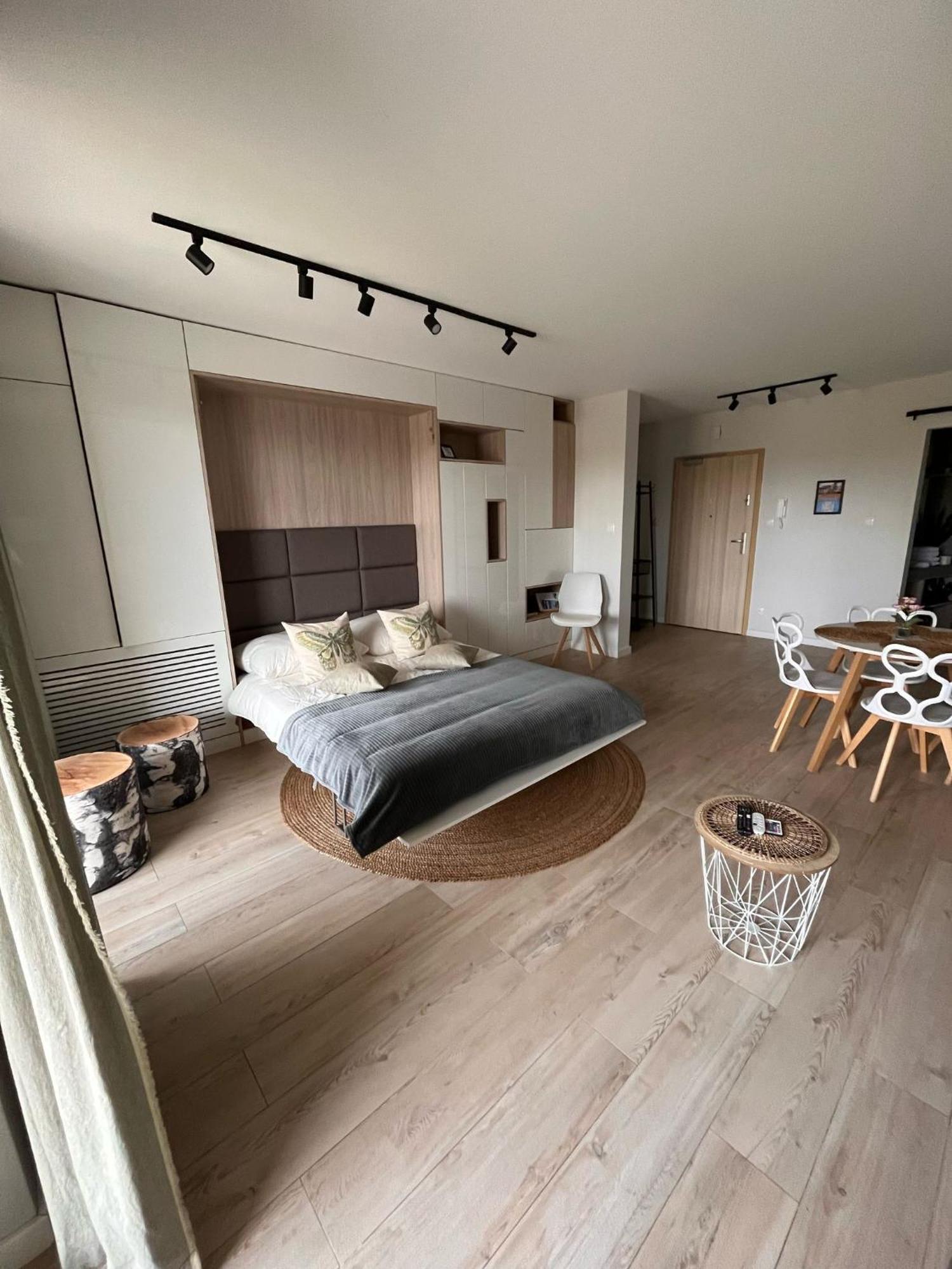 Cubicle 52 Terrace & Free Parking Apartment Krakau